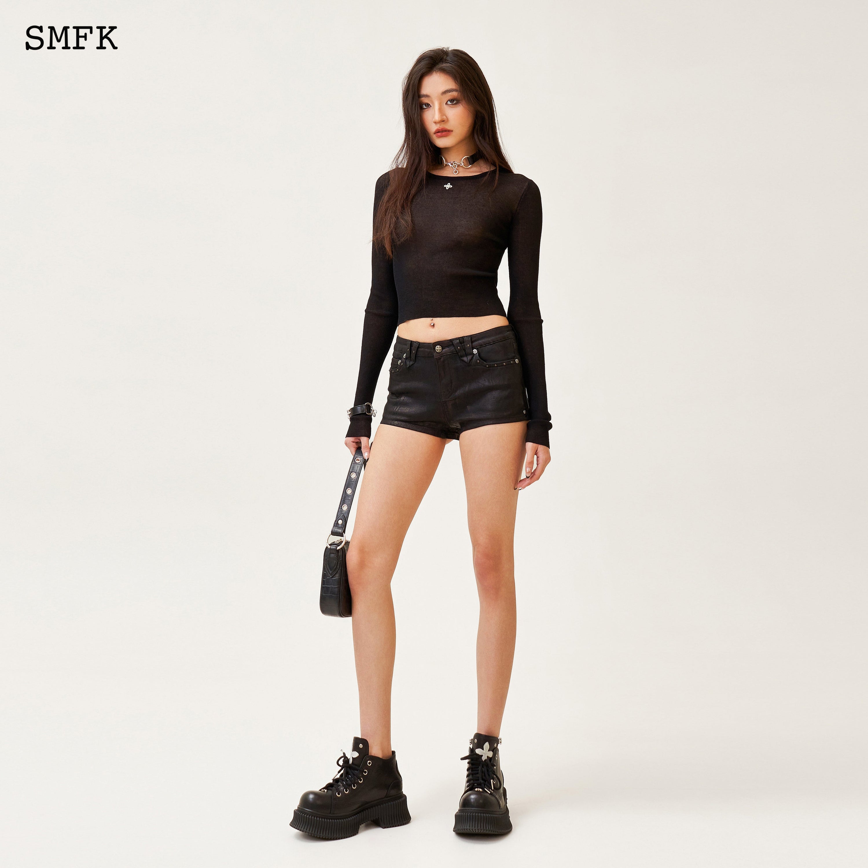 Compass Cross Classic Black Knitted Sweater - SMFK Official