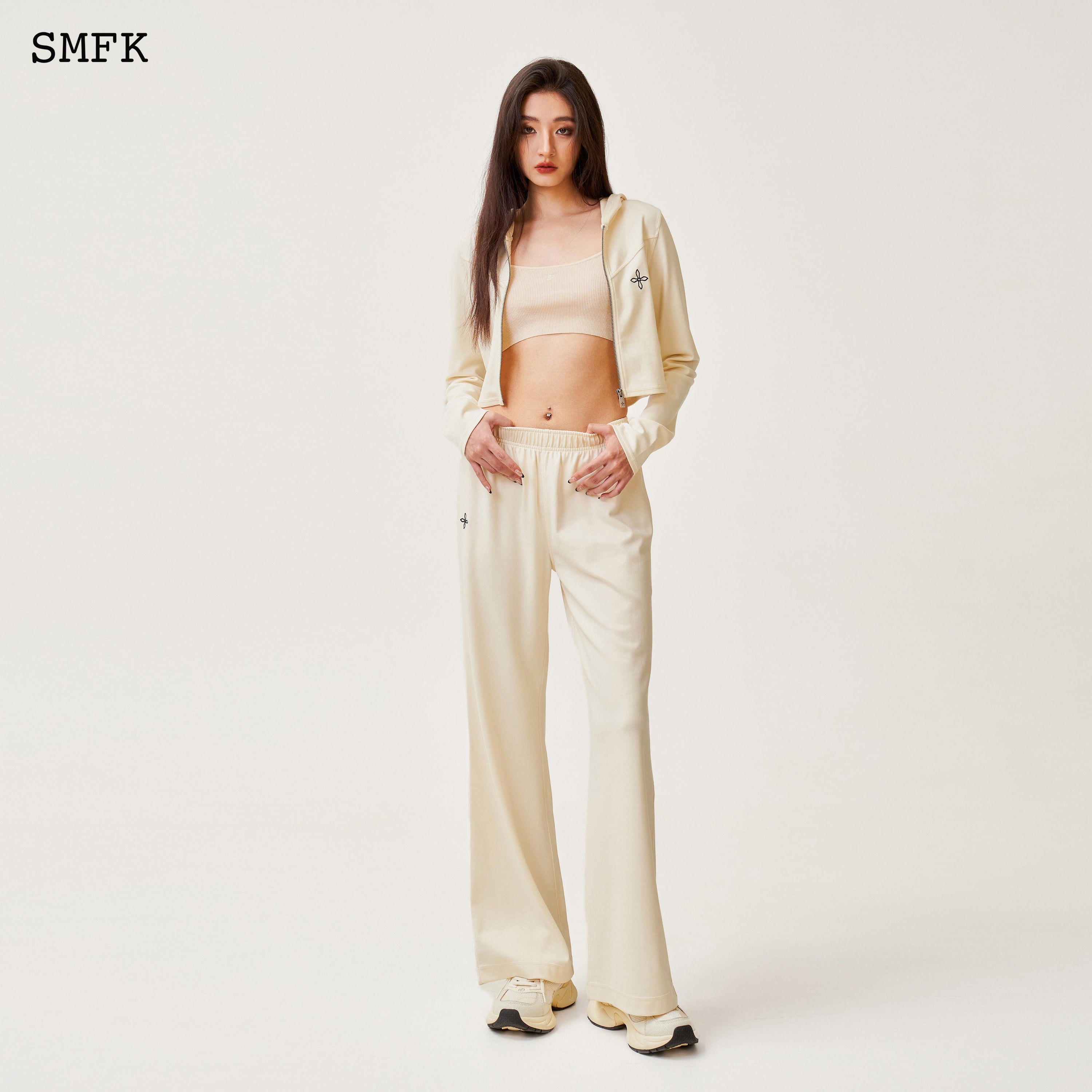 Compass Cross Classic Flared Sweatpants White - SMFK Official