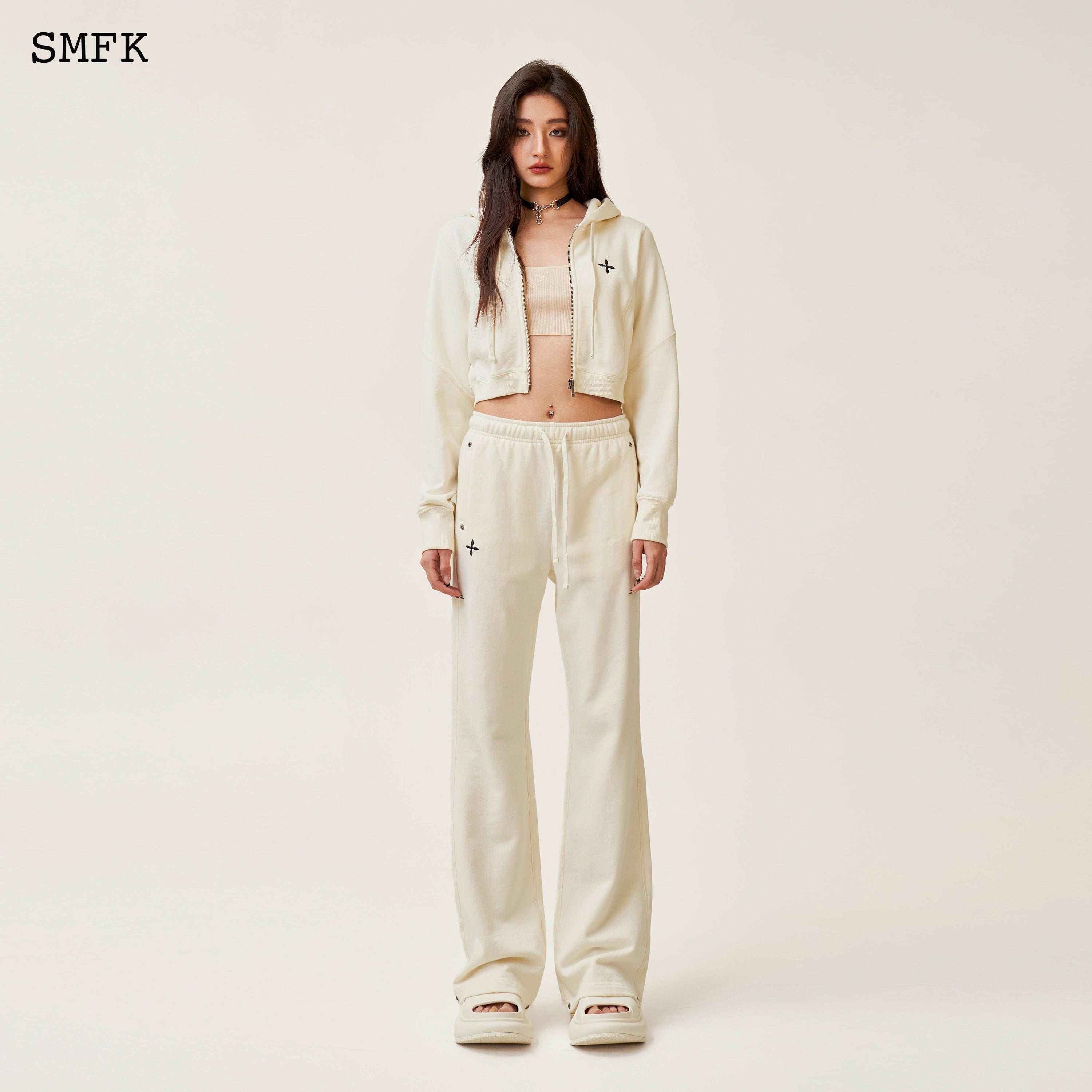 Compass Cross Classic Flared Sweatpants White - SMFK Official