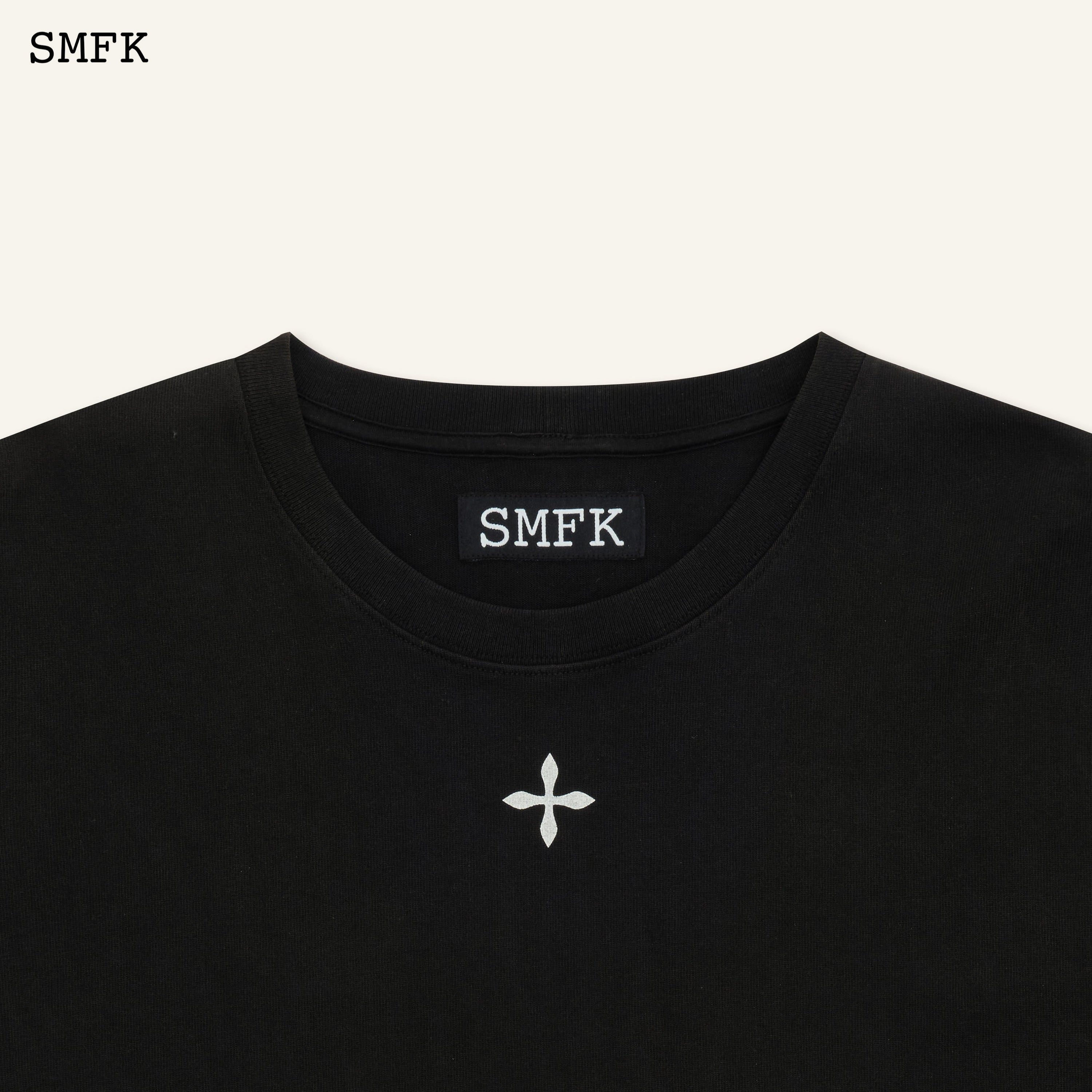 Compass Cross Classic Oversized Tee In Black - SMFK Official