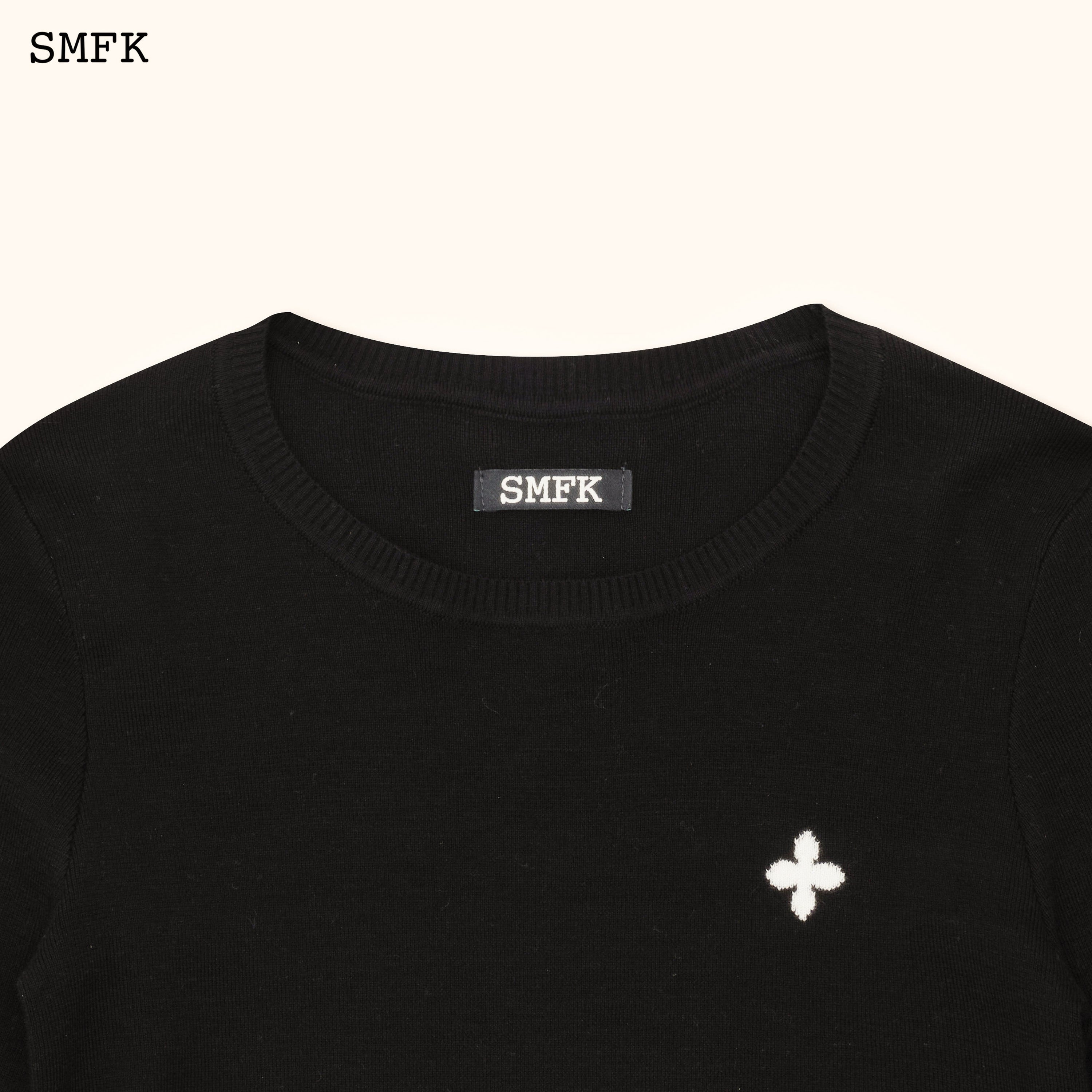 Compass Cross Classic Riding Knitted Top In Black - SMFK Official