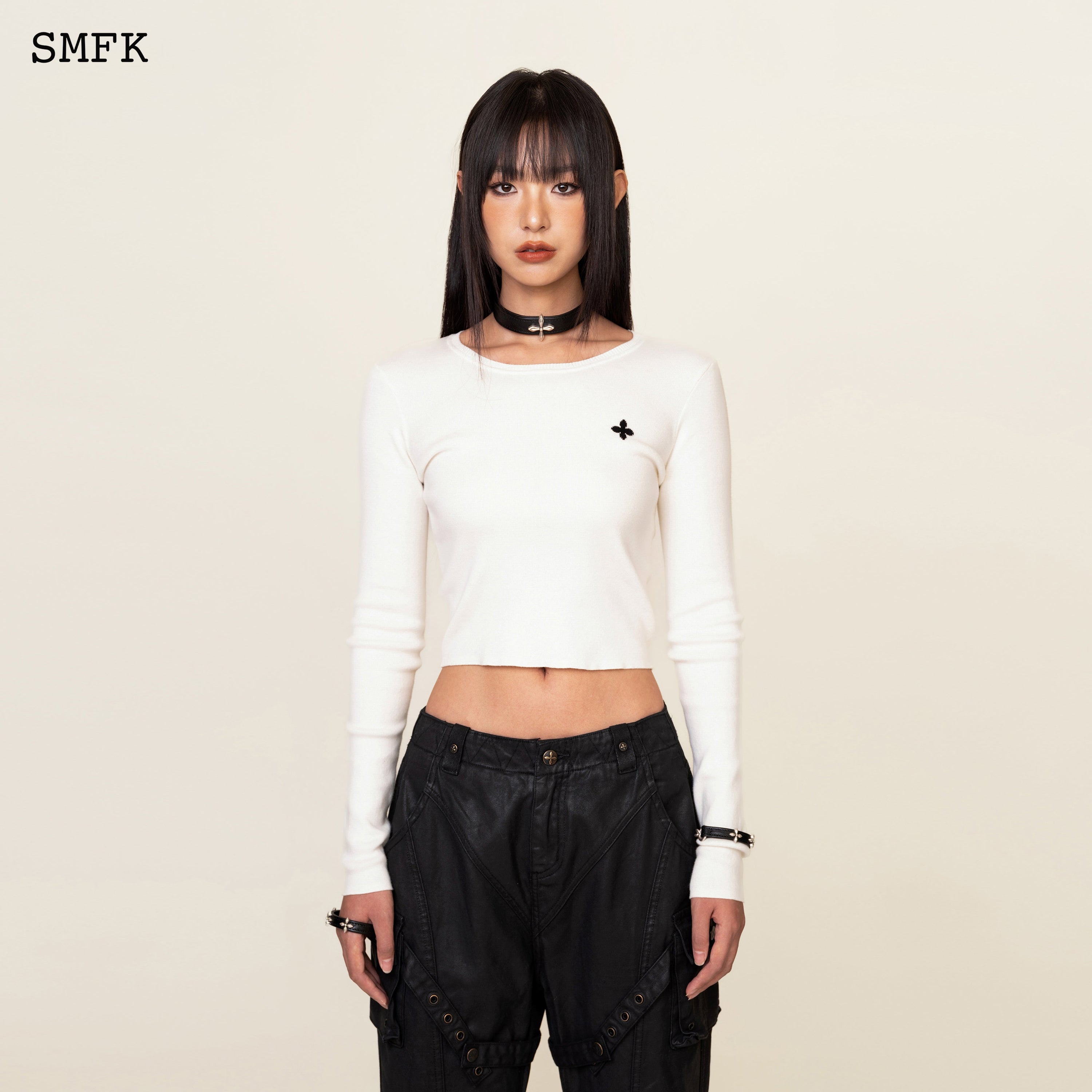 Compass Cross Classic Riding Knitted Top In White - SMFK Official