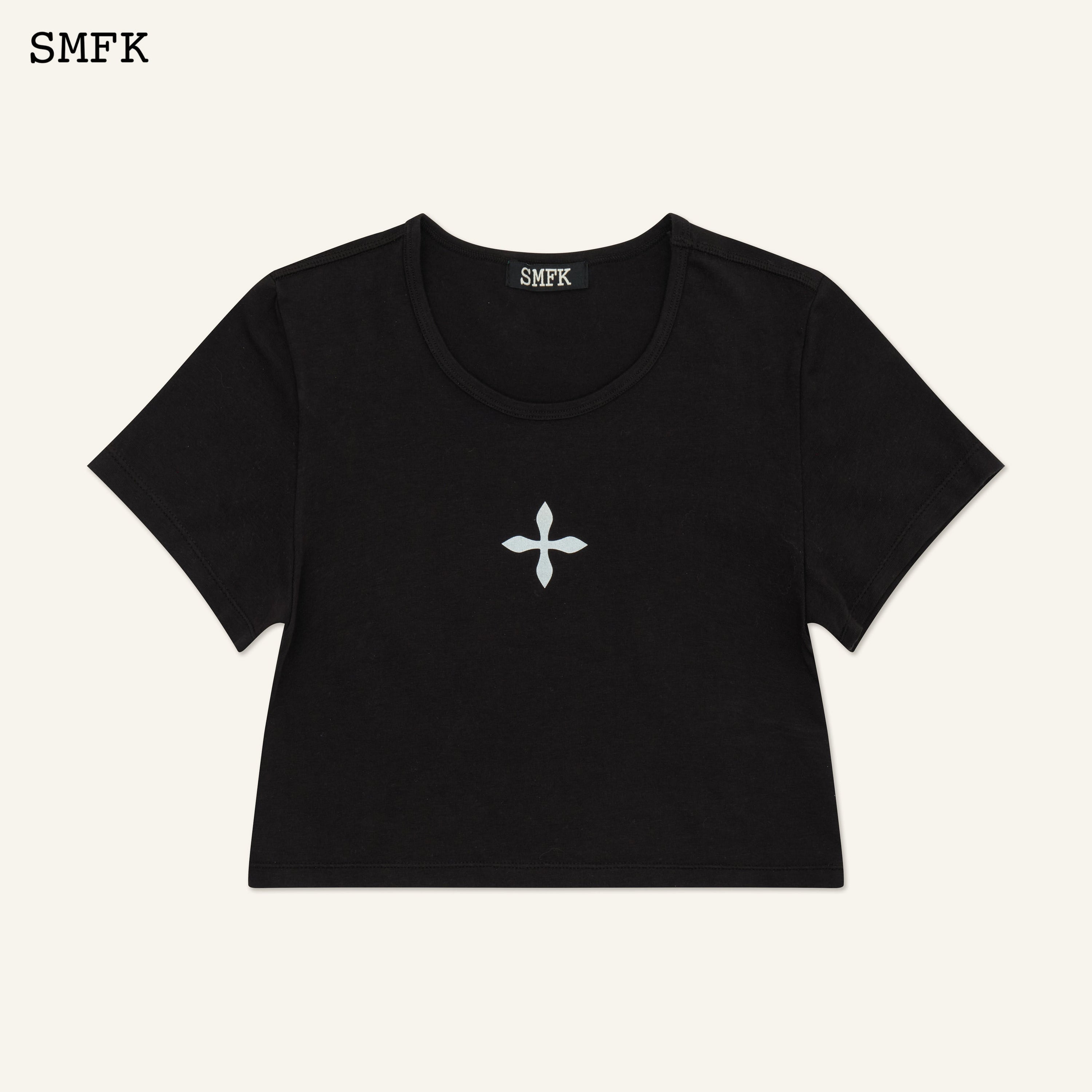 Compass Cross Classic Sporty Tights Tee In Black - SMFK Official