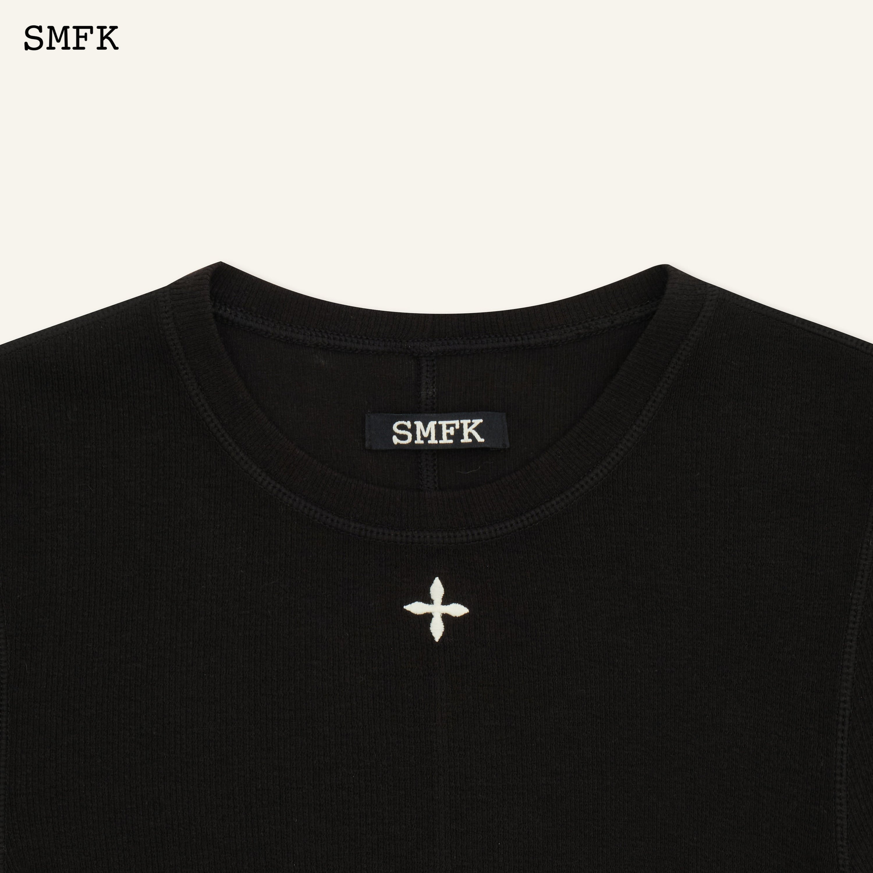 Compass Rush Slim-Fit Tee In Black - SMFK Official