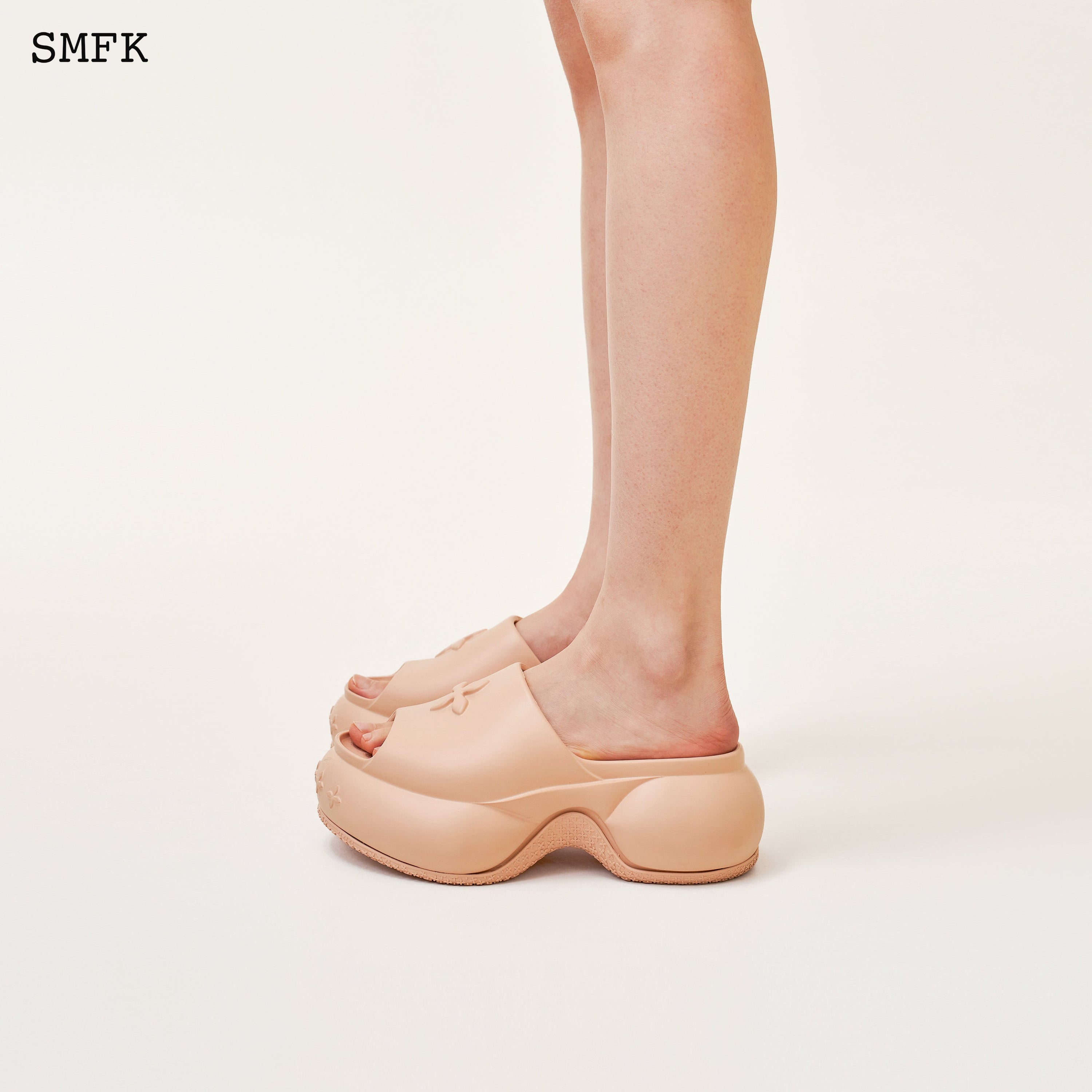 Compass Wave Platform Bumper Sandal In Nude - SMFK Official