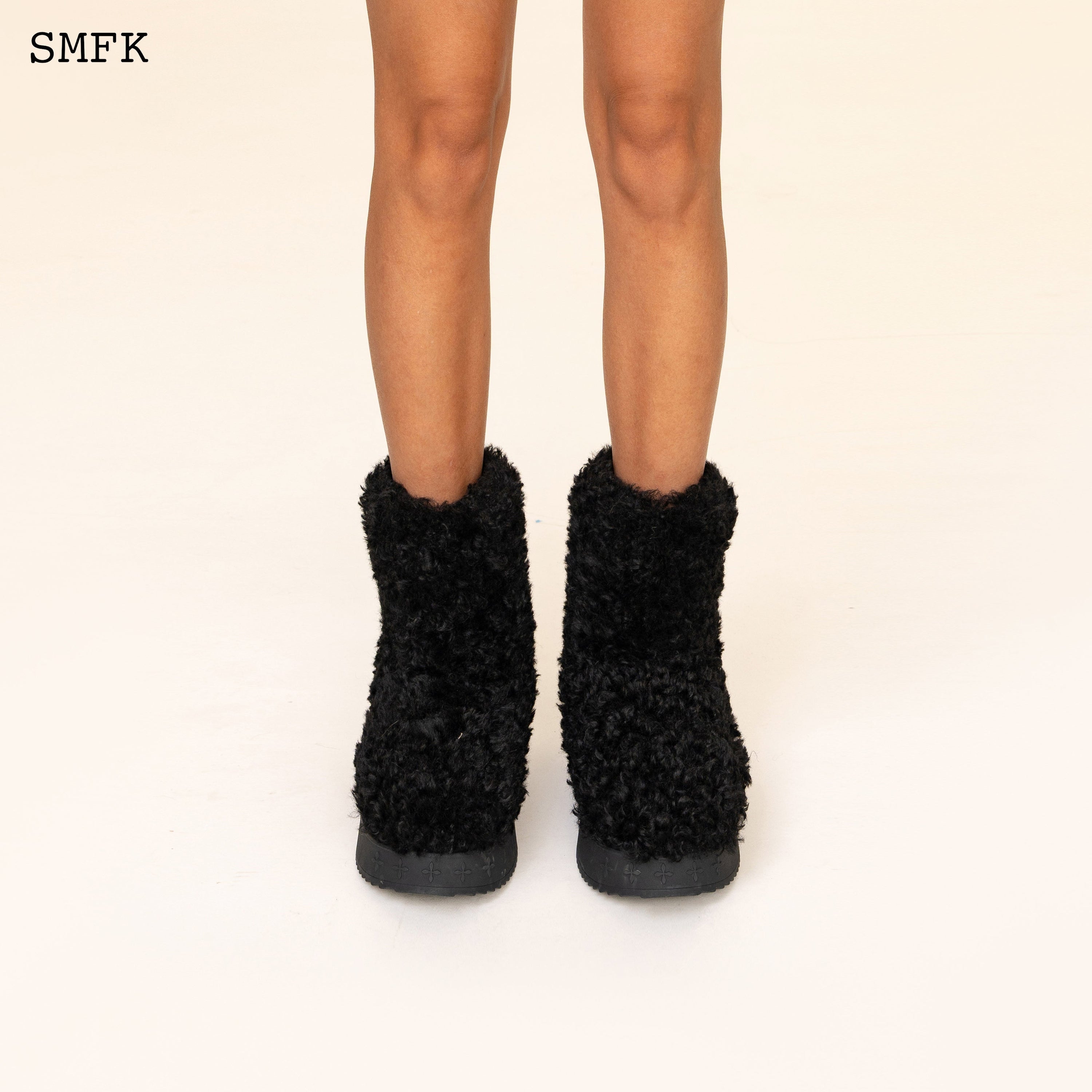 Compass Woolly Black Fluffy Boots - SMFK Official