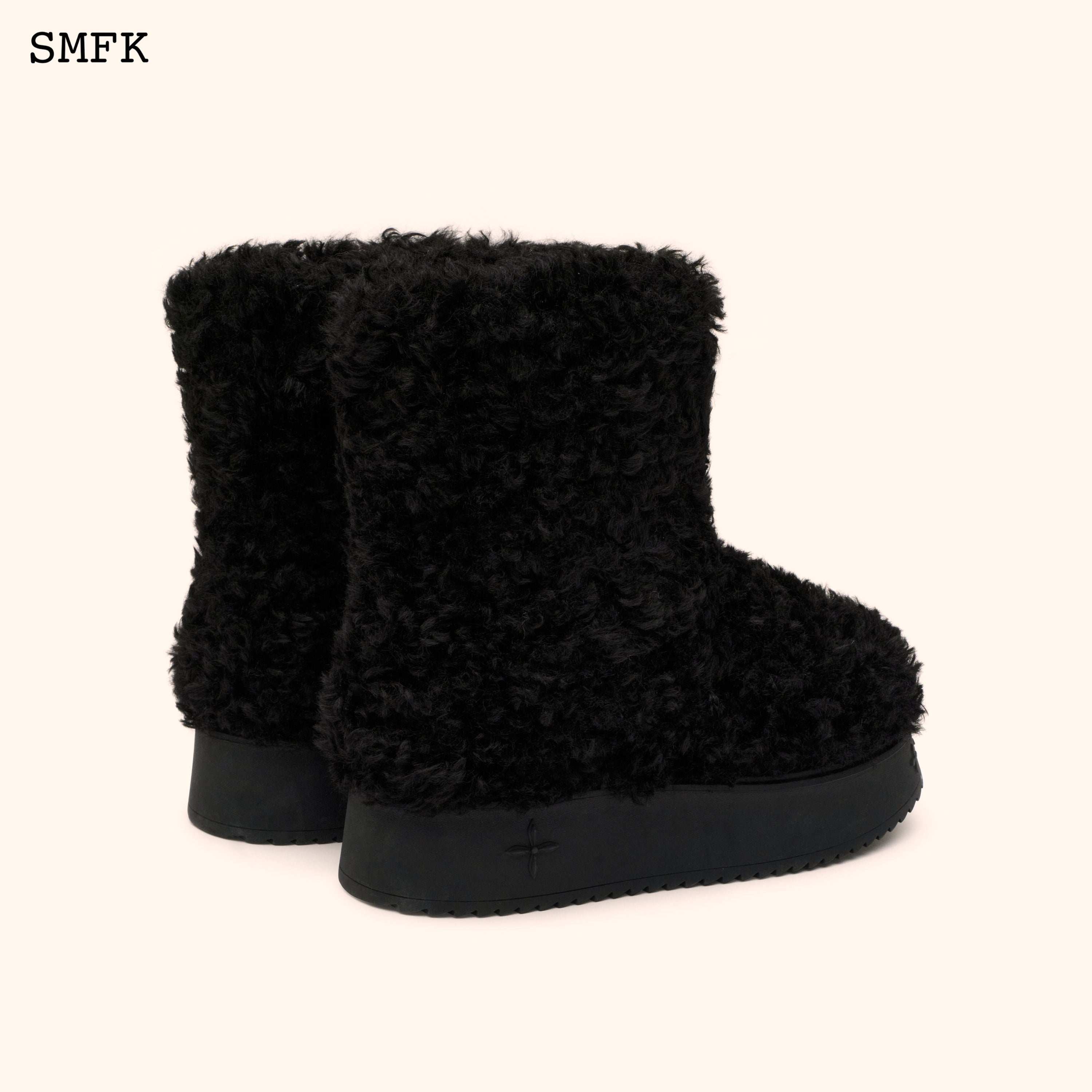 Compass Woolly Black Fluffy Boots - SMFK Official