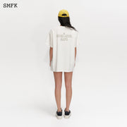 オーバーサイズモデル ホワイト T シャツ | SMFK Official