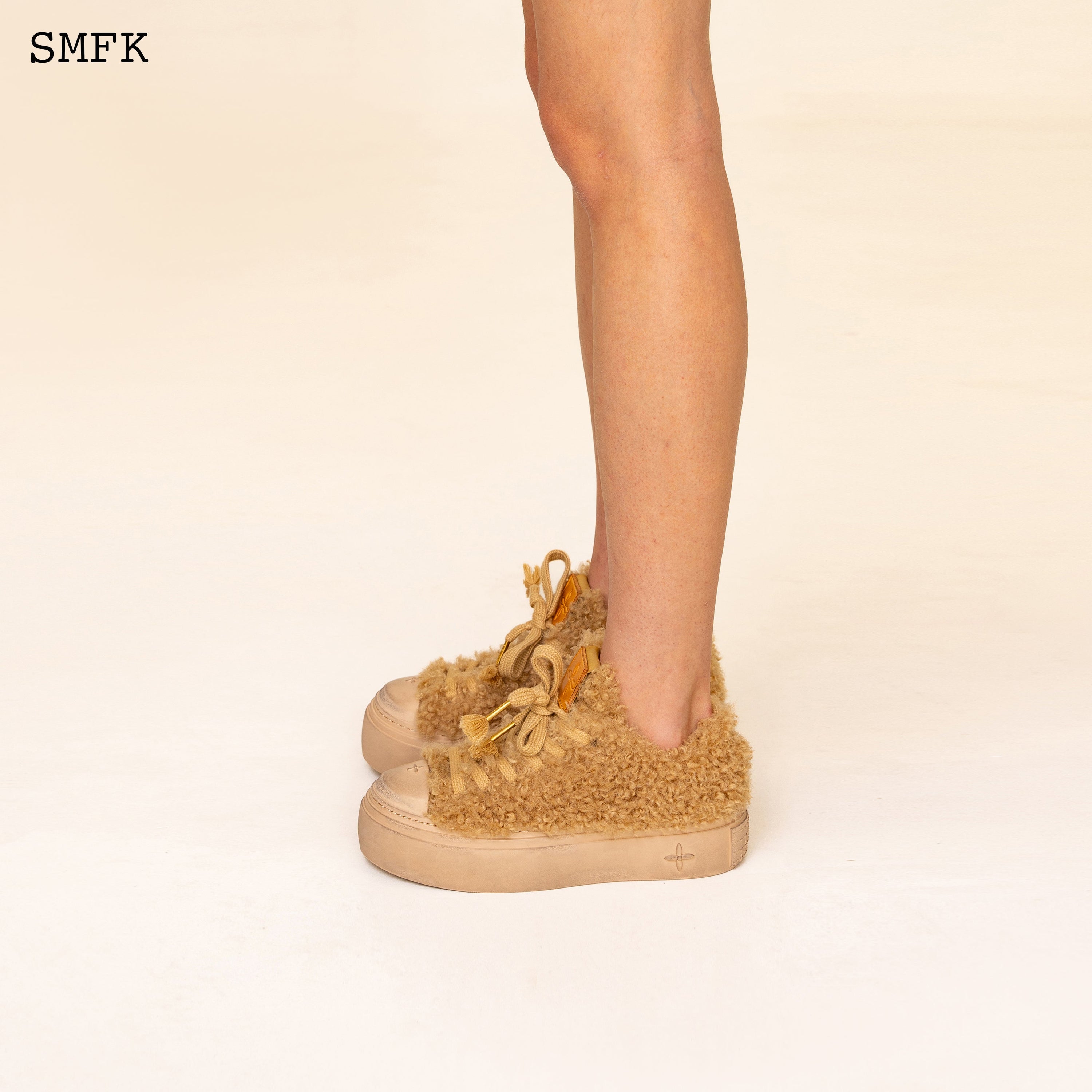 Super Model Gingerbread Furry Skate Shoes - SMFK Official