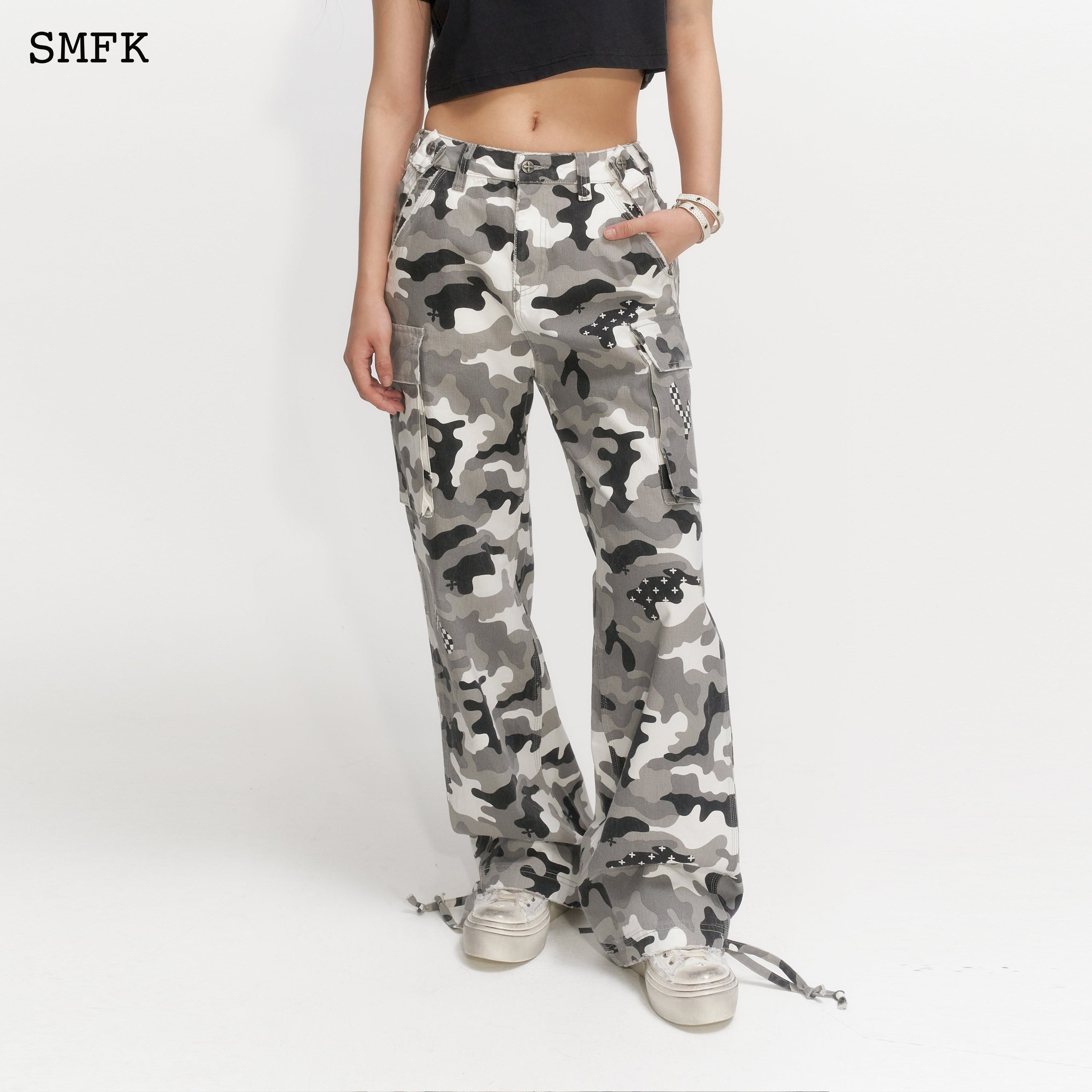 Wilderness Camouflage Cargo Pants - SMFK Official