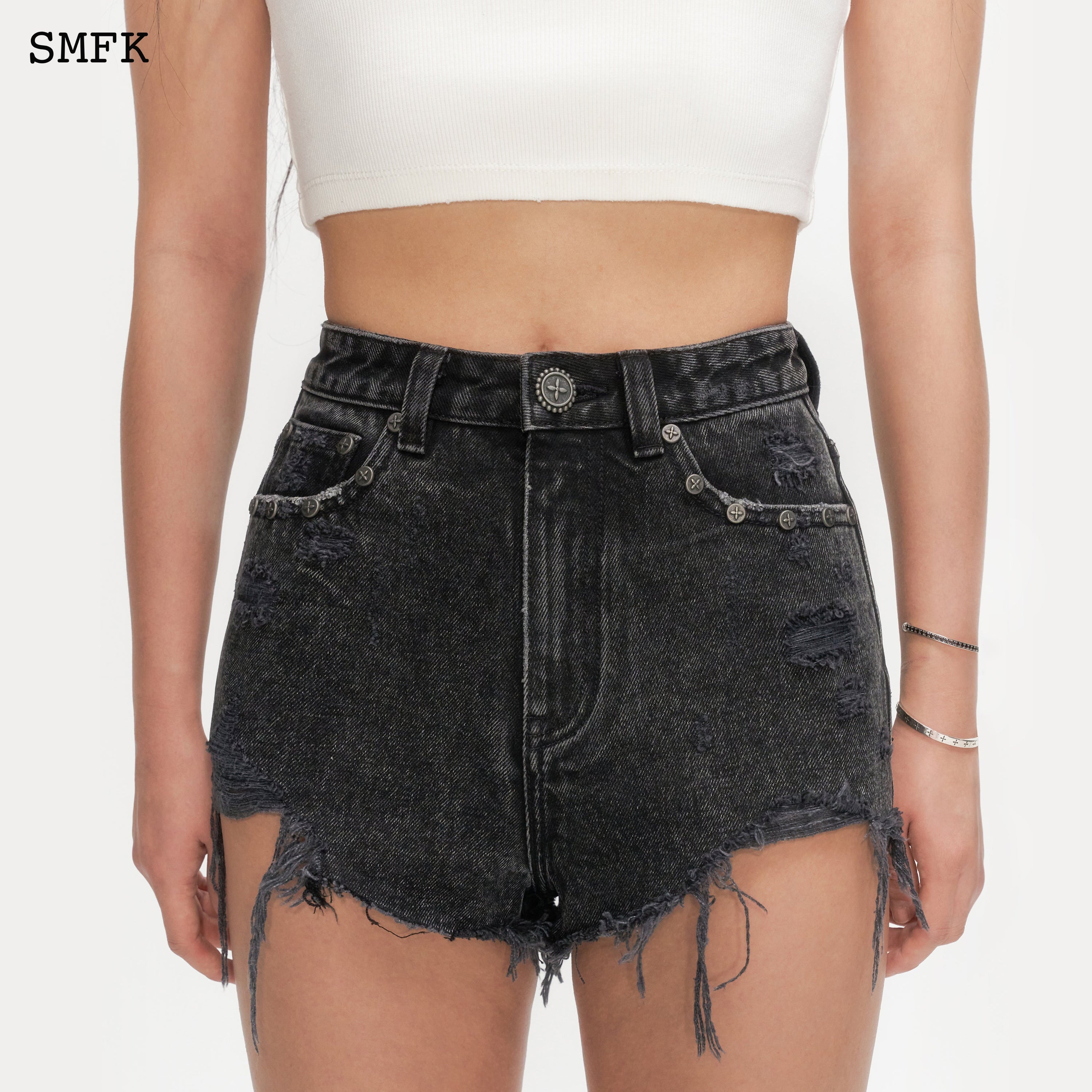 Wilderness Rock Black Short Jeans - SMFK Official