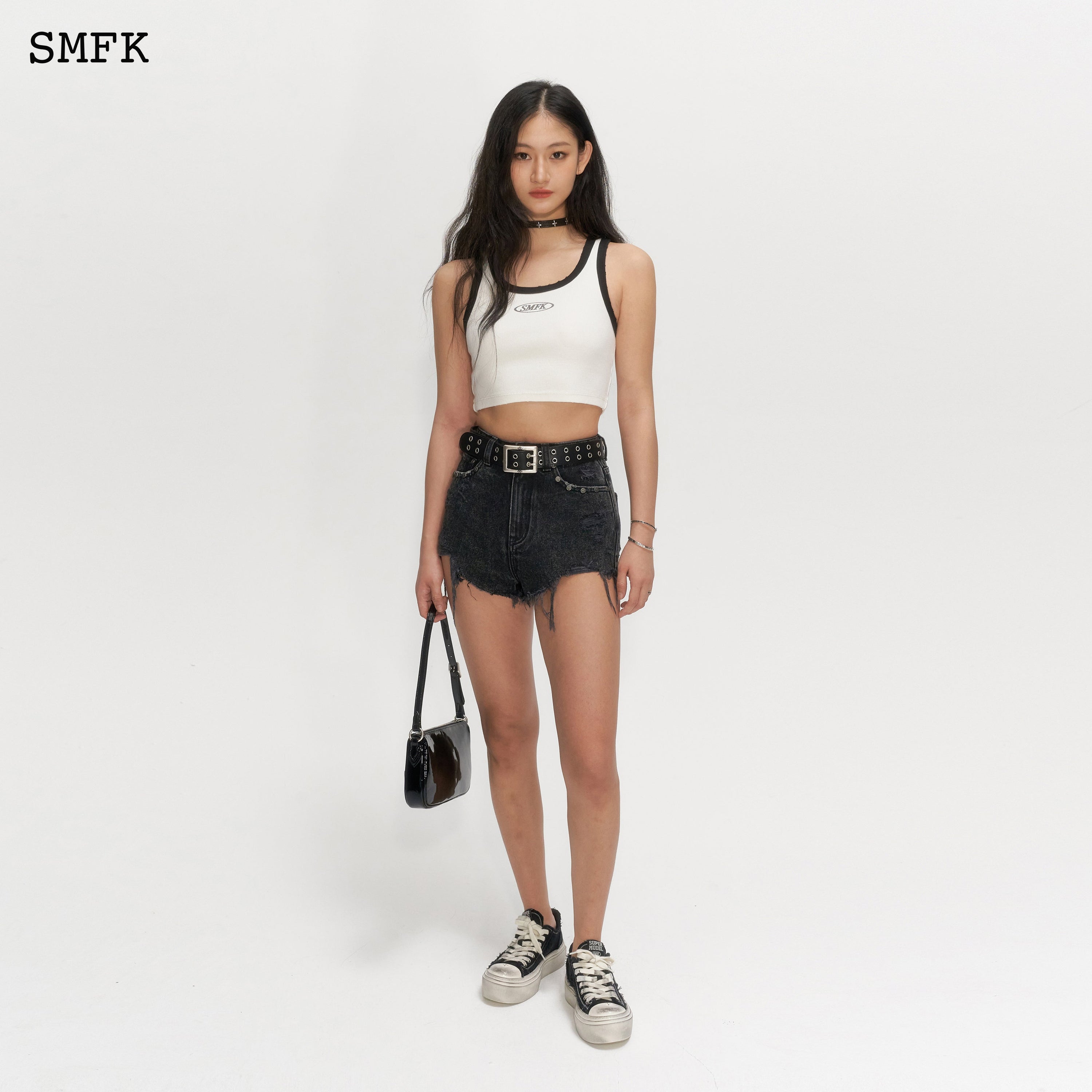 Wilderness Rock Black Short Jeans - SMFK Official